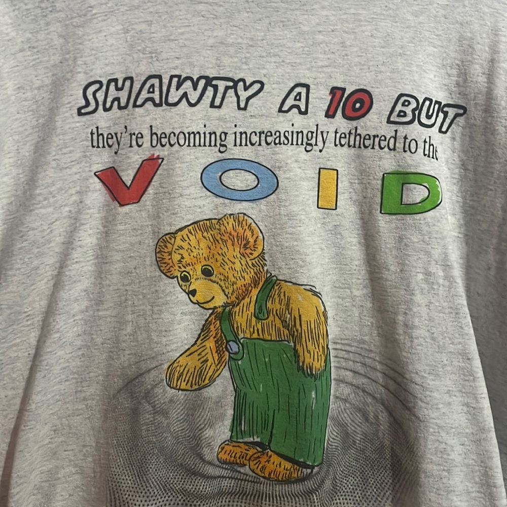 Graphic tee size L